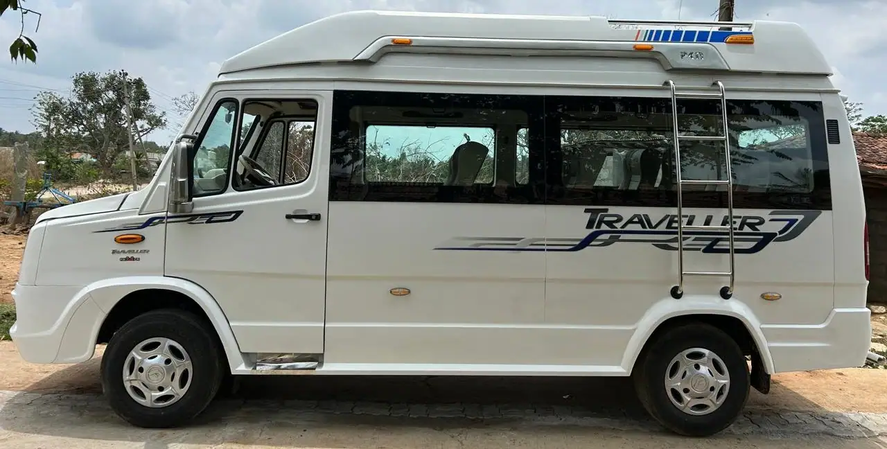 12 seater tempo traveller in Delhi